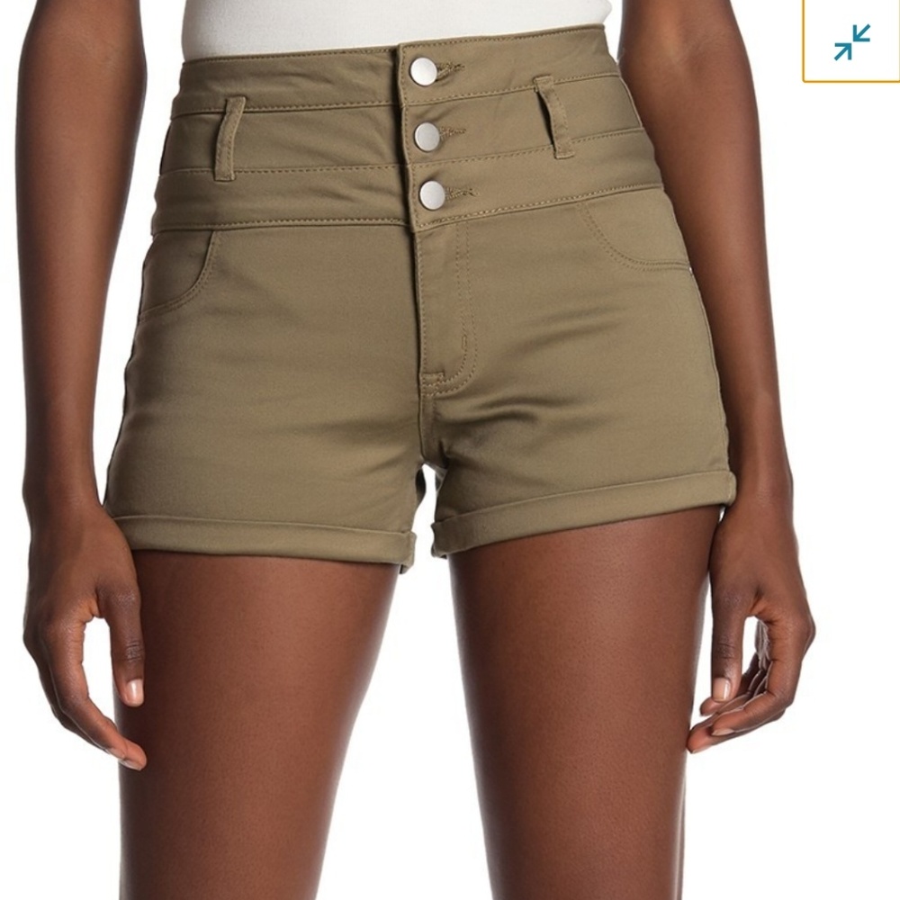 ⭐LAST CHANCE⭐  NWT High-waisted shorts